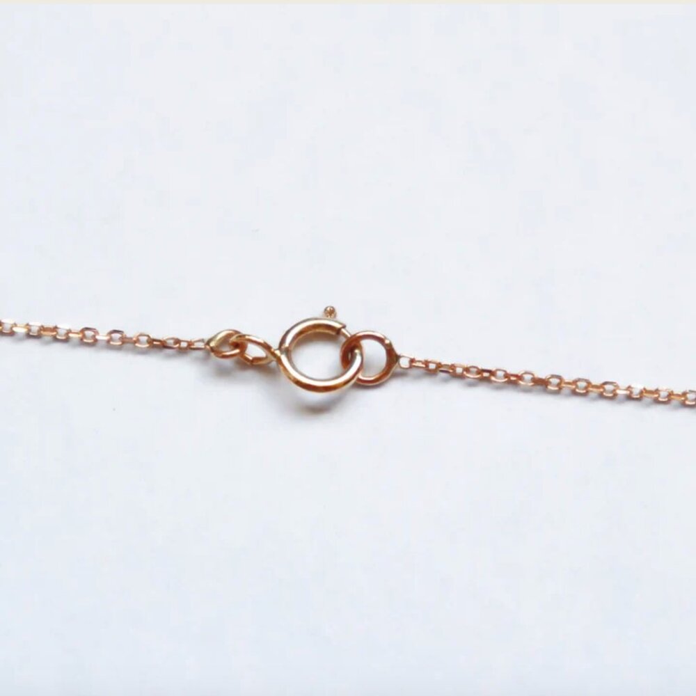 18k Gold Flower Necklace - Picture 8 of 8